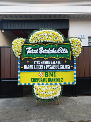 Papan Bunga Duka di Tana Lia
