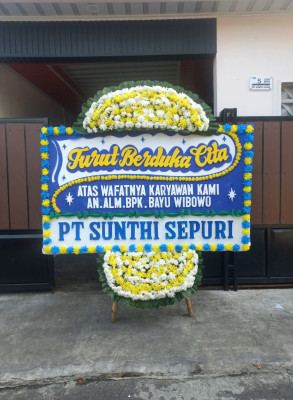 Papan Bunga Duka di Tana Lia