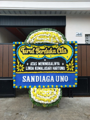 Papan Bunga Duka di Tana Lia